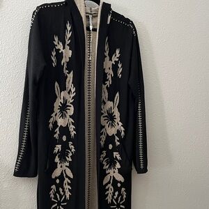 MAXI Longline coat sweater open front with hood.
NWOT
Wool blend
Sz L-XL